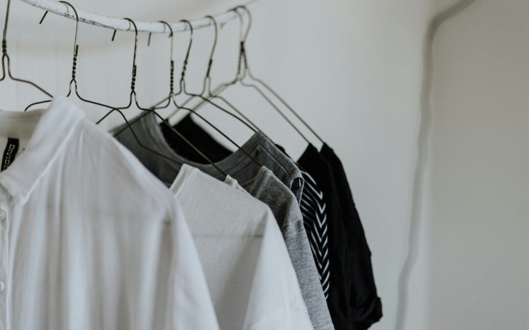 How to Remove Sunscreen Stains From Sustainable T-Shirts